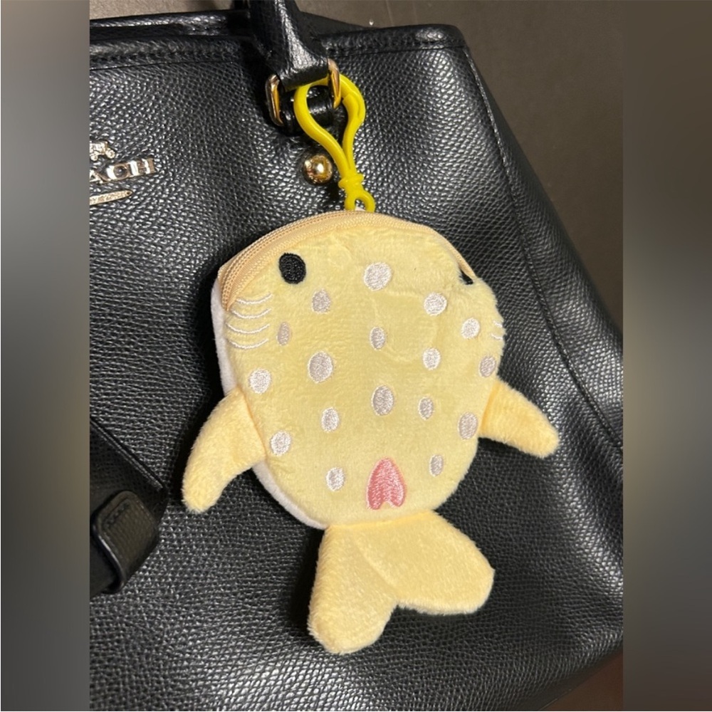 NEW Shark Bag Charm Zip Pouch Mini Bag Cute Adorable Keychain Yellow Plush